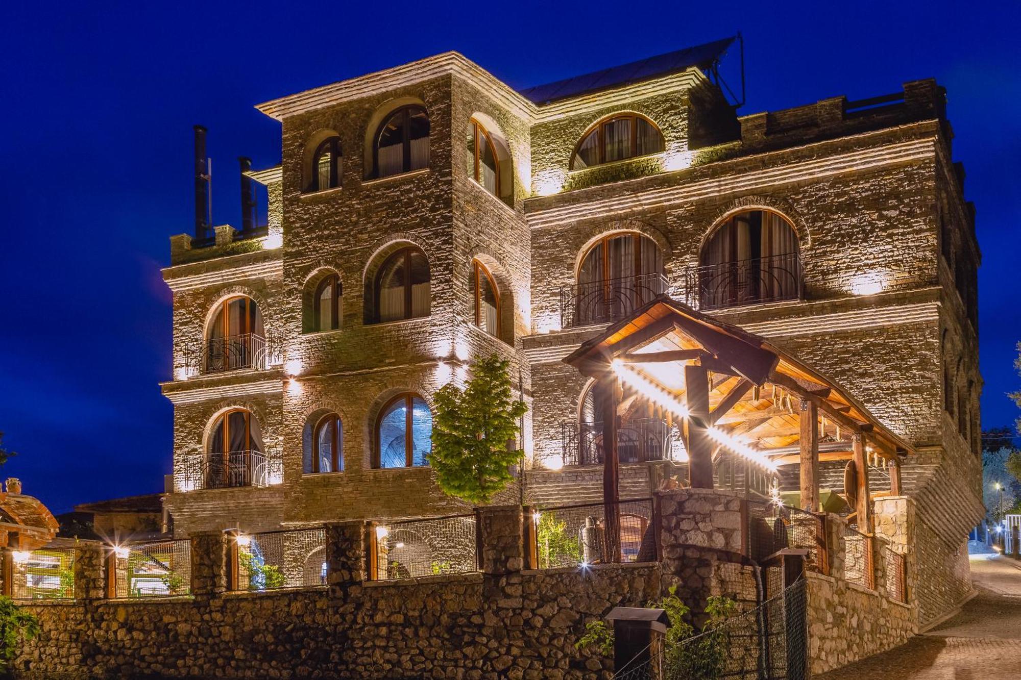 Petrele Hotel Restaurant Emblema מראה חיצוני תמונה