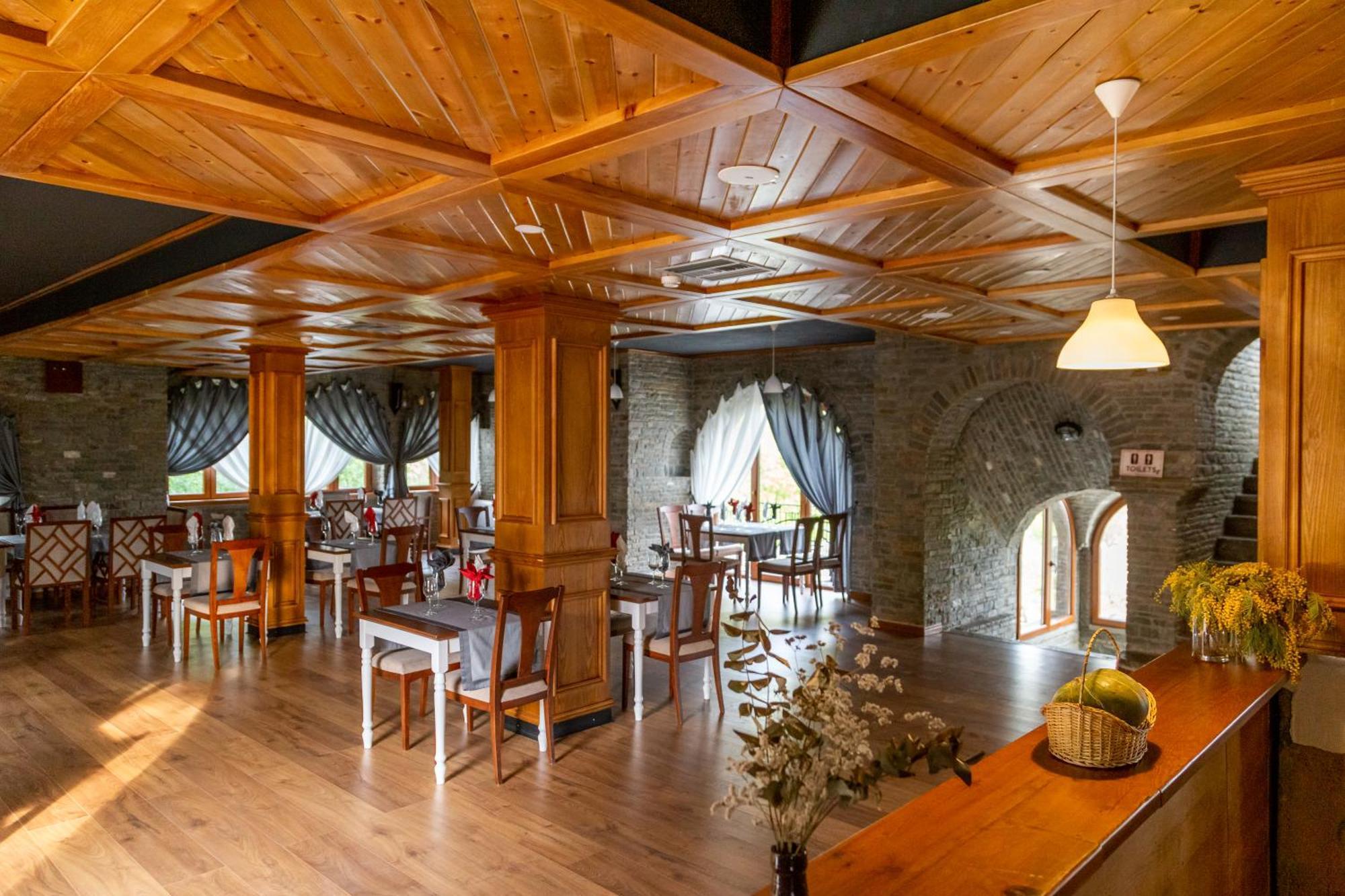 Petrele Hotel Restaurant Emblema מראה חיצוני תמונה