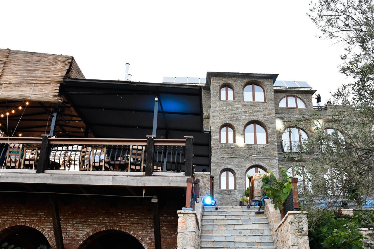 Petrele Hotel Restaurant Emblema מראה חיצוני תמונה