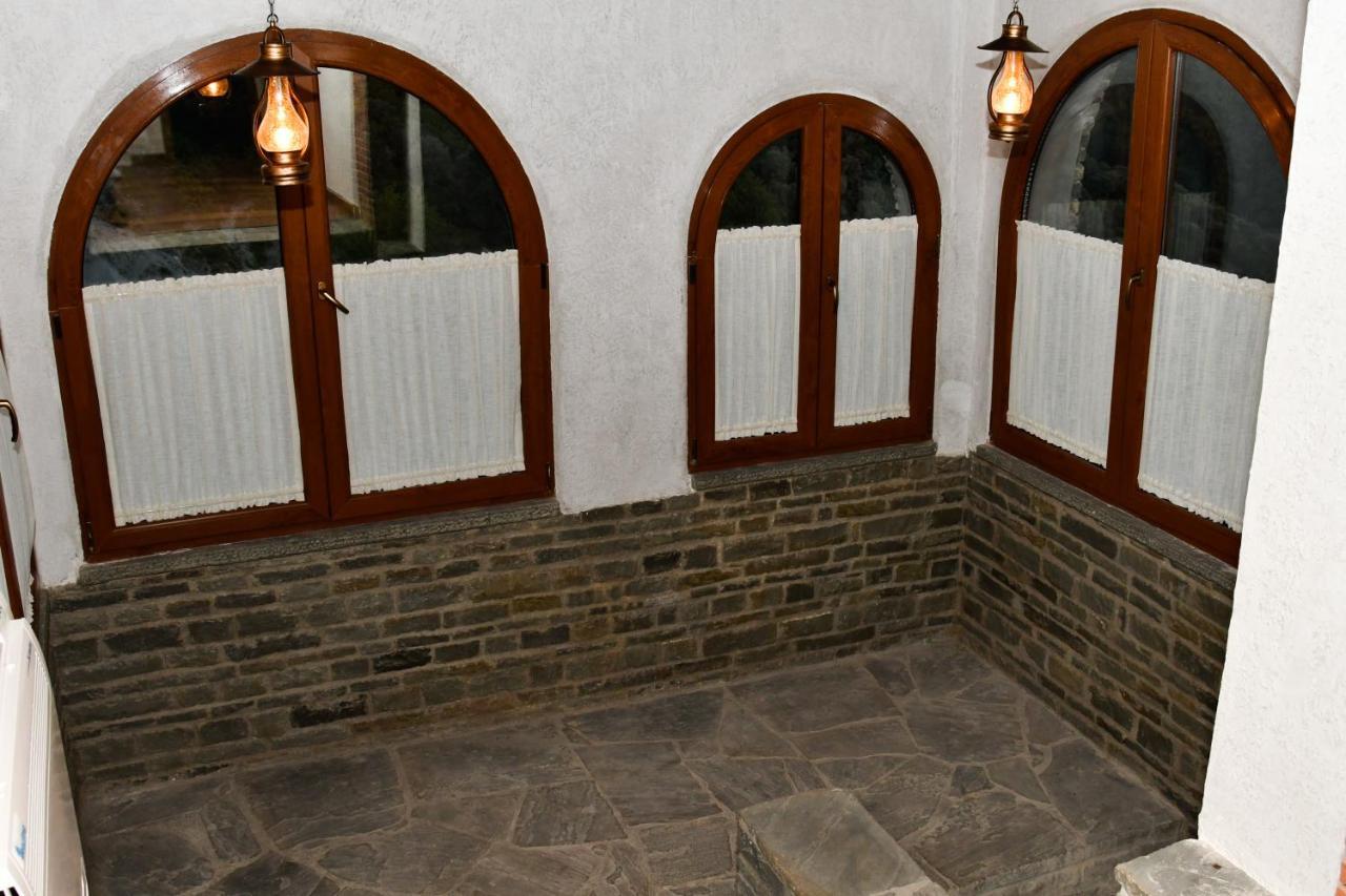 Petrele Hotel Restaurant Emblema מראה חיצוני תמונה