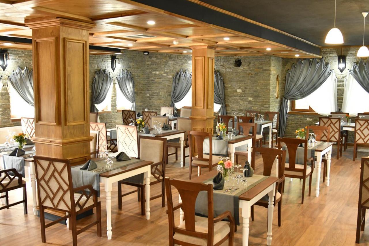 Petrele Hotel Restaurant Emblema מראה חיצוני תמונה
