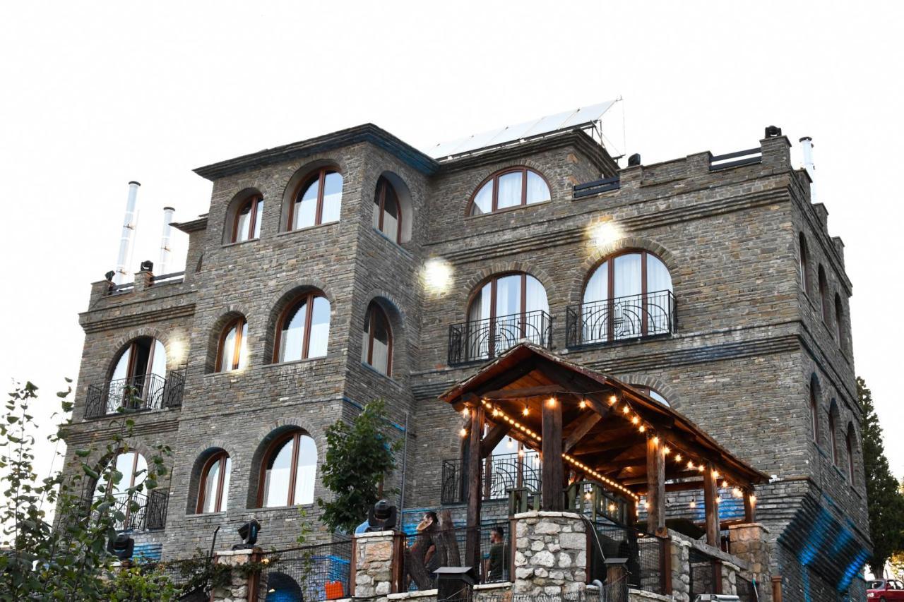 Petrele Hotel Restaurant Emblema מראה חיצוני תמונה