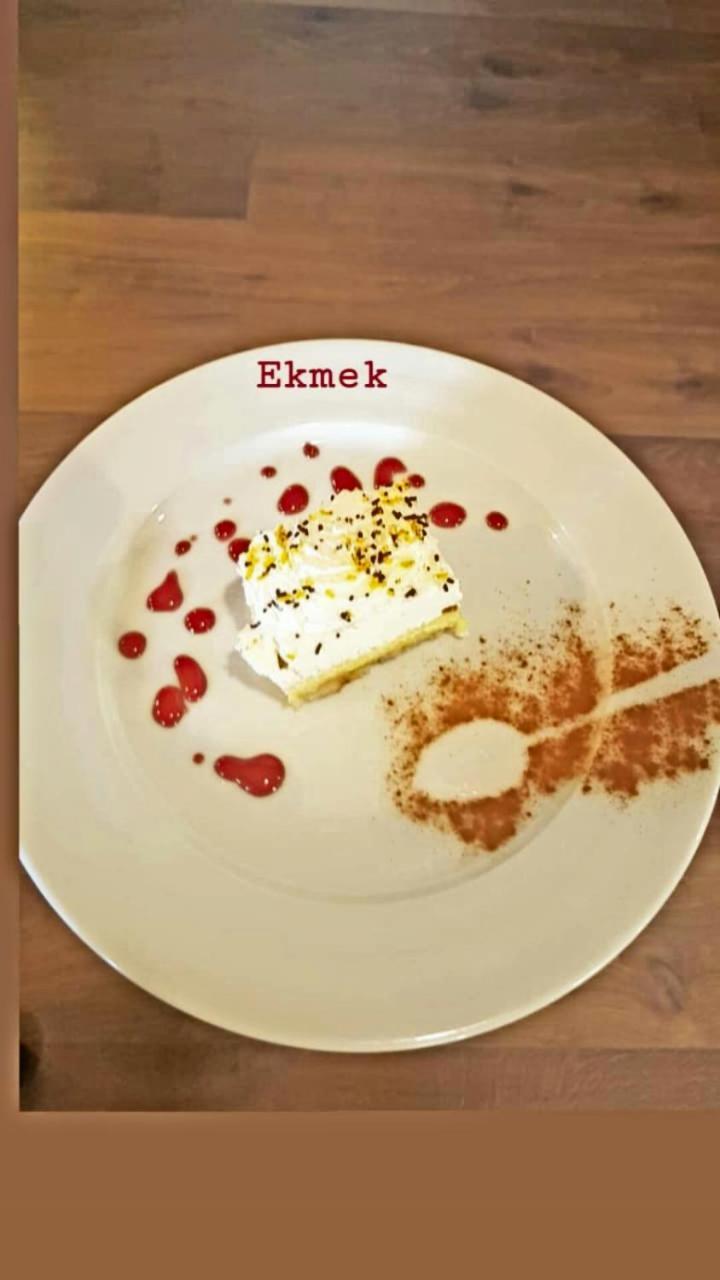Petrele Hotel Restaurant Emblema מראה חיצוני תמונה
