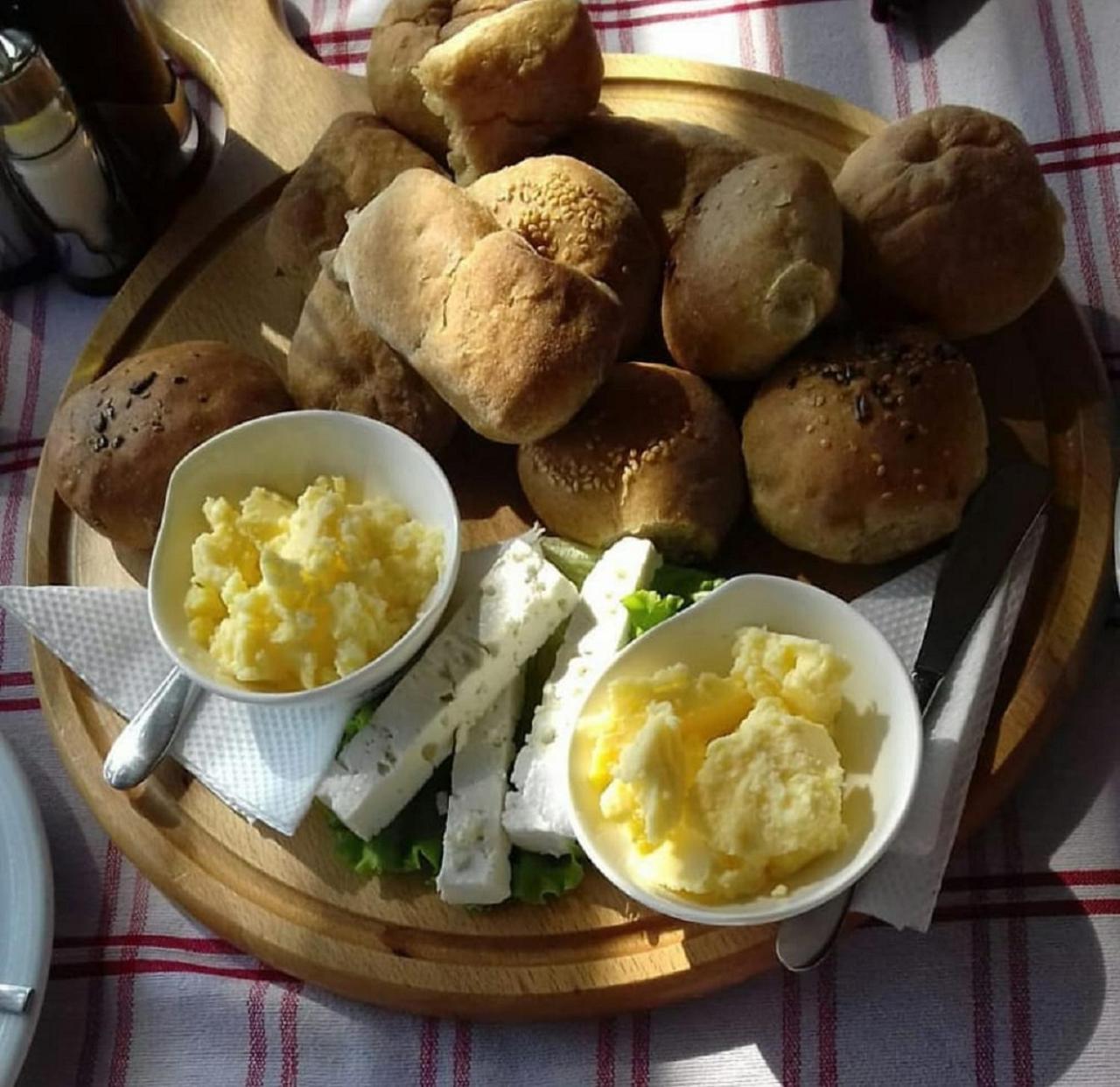 Petrele Hotel Restaurant Emblema מראה חיצוני תמונה