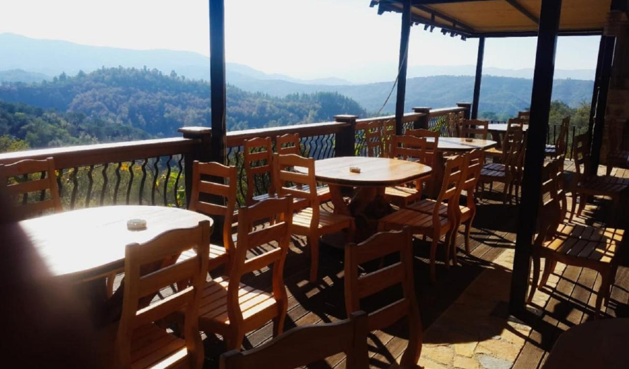 Petrele Hotel Restaurant Emblema מראה חיצוני תמונה