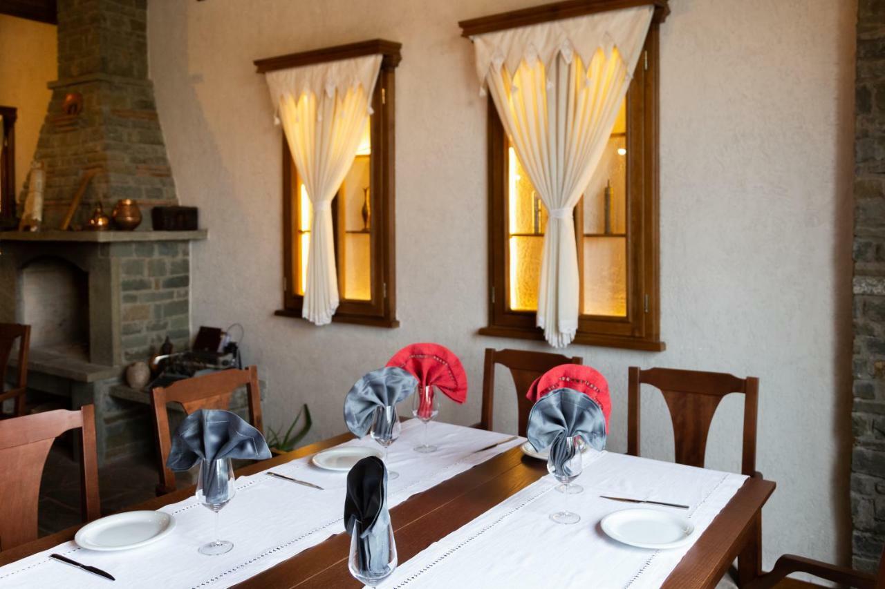 Petrele Hotel Restaurant Emblema מראה חיצוני תמונה